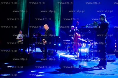 Gdansk. Teatr Wybrzeze. Uroczystosc wreczenia nagrod...