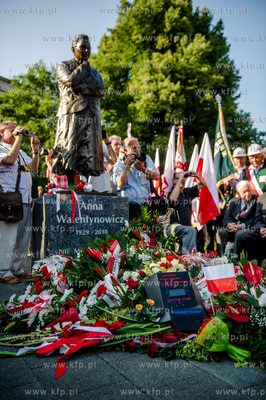 Gdansk. Wrzeszcz. Uroczystosc odslaniecia pomnika tragicznie...