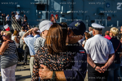 Port Wojenny w Gdyni Oksywiu. Przywitanie powracających...