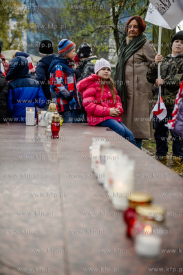 Gdansk. Wrzeszcz. Uroczyste złożenie kwiatów pod...