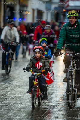 Sopot. Parada zabytkowych wozów strażackich i zabytkowych...