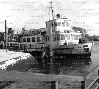 Statek wycieczkowy bialej floty Zeglugi Gdanskiej Celina...