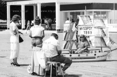 Fotograficzna pamiatka z wakacji w Sopocie. Minaturowy...