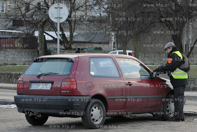 Strefa platnego parkowania przy plazy miejskiej w Gdyni....