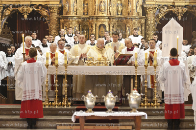 Wielki Czwartek, Msza Krzyzma w katedrze pelplinskiej...