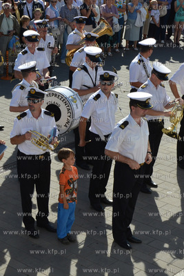 Ponad 90 kardiologów i kardiochirurgów z Polski wypłynęło...