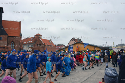 II Zlot Morsow w Helu "Na początku Polski".
Do wody...