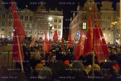 Gdańsk. Długi Targ. Wiec Przeciwko Nienawiści i...