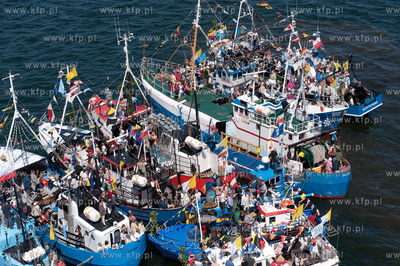 Morska Pielgrzymka Rybakow w Pucku na odpust Sw Piotra...