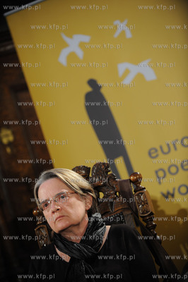 Gdansk, Dwor Artusa. "Debata o wolnosci tworzenia."...