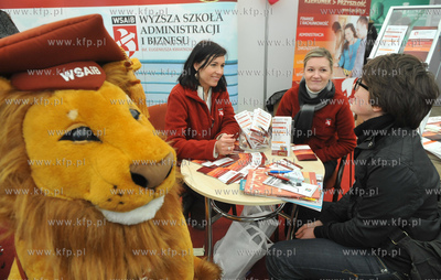 Targi Akademia na Uniwersytecie Gdanskim. Nz. stoisko...