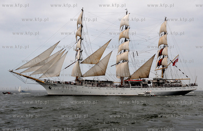 Wielka parada zaglowcow po Zatoce Gdanskiej na zakonczenie...