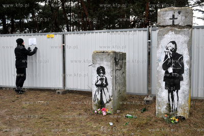 Gdansk Brzezno. Likwidacja starego cmantarza na al....