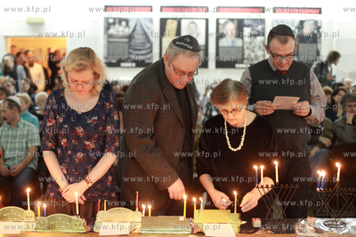 Gdansk Wrzeszcz. Synagoga. Swieto Chanuka, święto...