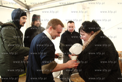 Sopocka Wigilia dla osób samotnych i bezdomnych.
21.12.2012
fot....