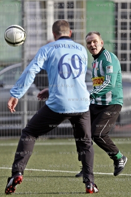 Gdansk. Boisko przy ul. Traugutta.  Noworoczny mecz...