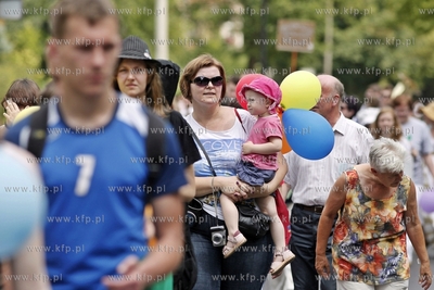 Gdansk. Sobotkowe Swieto Jaskowej Doliny. Nz. uroczysta...
