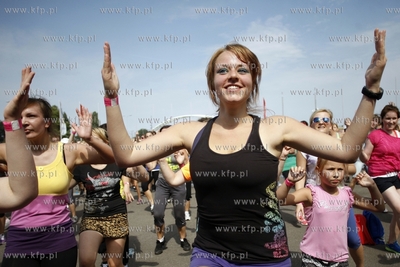Gdansk.PGE Arena. Maraton Zumby, proba pobicia rekordu...