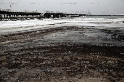 Plaza przy sopockim molo powiekszyla sie o kilkanascie...