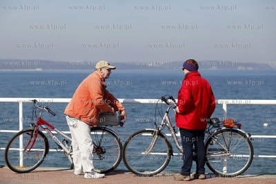 Sloneczna niedziela na molo w Gdansku Brzeznie.
30.03.2014
fot....