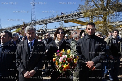 Stocznia Gdansk. Uroczystosc chrztu statku SYN ANTARES....