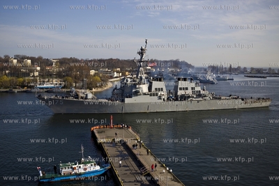 Wizyta amerykańskiego niszczyciela USS Donald Cook...