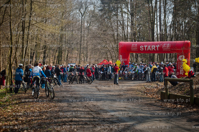 Gdansk. Matemblewo. 1 runda MTB Bike Tour 2012.
21.04.2012
fot....