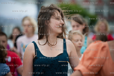 Sopot. Polonez na Molo. Wspolna akcja miast partnerskich...