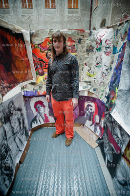 Gdansk. Gmach Glowny Politechniki Gdanskiej. Dziedziniec...