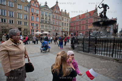 Gdansk. Dlugi Targ. Kolo Gdanskie Stowarzyszenia Mlodzi...