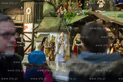 Gdansk. Ruchoma Szopka Bozonarodzeniowa w kosciele...