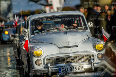 Sopot. Parada zabytkowych wozów strażackich i zabytkowych...