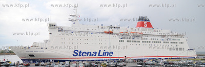 Prom Stena zacumowany przy Skwerze Kosciuszki w Gdyni.
16.06.2008
Fot....