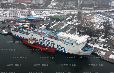 Gdansk, Nowy Port. Nz. Prom Baltivia. 24.02.2009 fot....