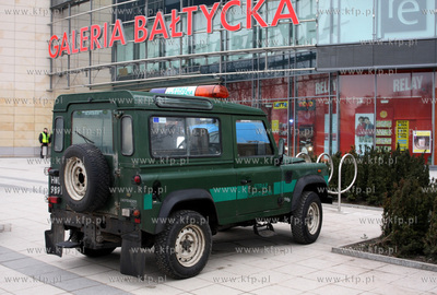 Alarm bombowy w Galerii Baltyckiej - najwiekszej galerii...