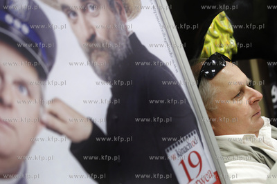 Galeria Baltycka. Spotkanie w EMPIK-u,  z aktorami...