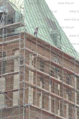 Koszalin. Proba samobojcza, mezczyzna wszedl na wieze...