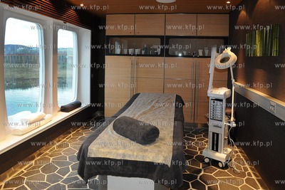 Uroczystosc chrztu nowego promu Stena Line zacumowanego...