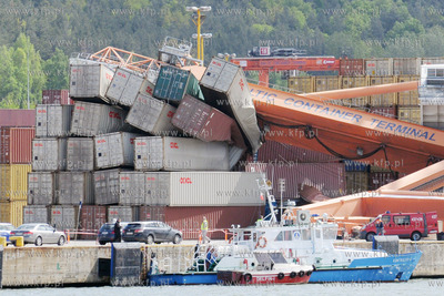 Przystan promowa Stena Line w Gdyni. Wychodzacy w podroz...