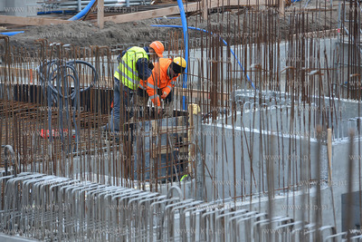 Gdynia. Na terenie sasiadujacym z apartamentowcem Sea...