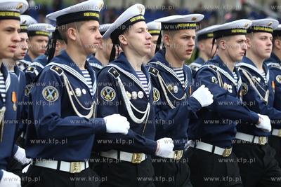 Kaliningrad , Rosja 09.05.2014 Parada na Placu Zwyciestwa...