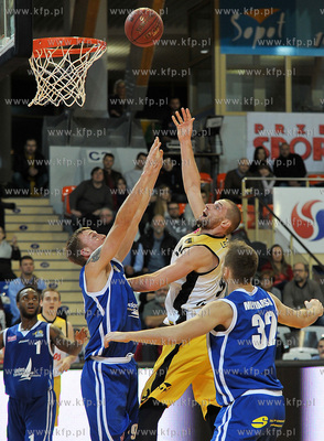 Hala 100 lecia Sopotu. Sopot. Mecz kszykowki Trefl...