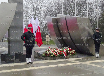 Skwer Kościuszki.Pomnik Polski Morskiej.  Gdynia uczciła...