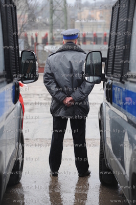 Komenda Miejska Policji w Gdyni. Nz uroczyste przekazanie...