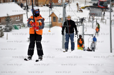 Stok narciarski w Przywidzu na Kaszubach. Na miejscu...