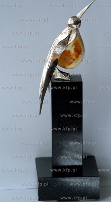 Bursztynowy Slowik - nagroda Festiwalu Piosenki w Sopocie....