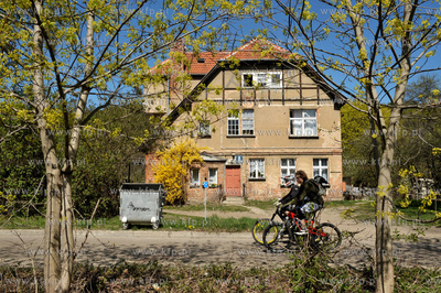 Gdansk Oliwa. Dom na ul. Koscierskiej 10. 30.04.2011...
