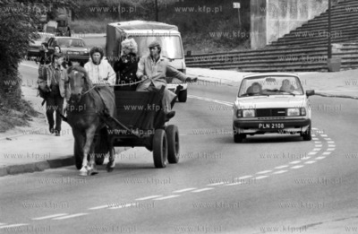 Woz konny czyli furmanka na ul Gdynskiej na wysokosci...