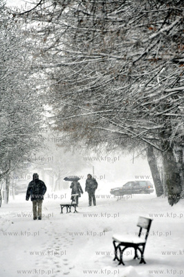 Zima na ulicach Gdanska. Alejka na ul. Podwale Staromiejskie...