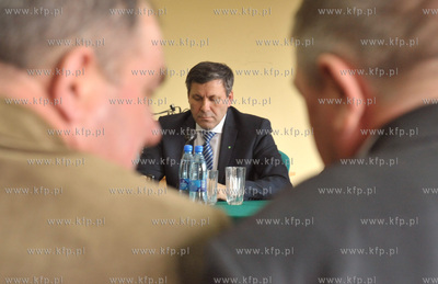 Wicepremier Janusz Piechocinski spotkal sie w Zukowie...